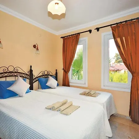 Sleeps 5 Air Con Wifi Олудениз