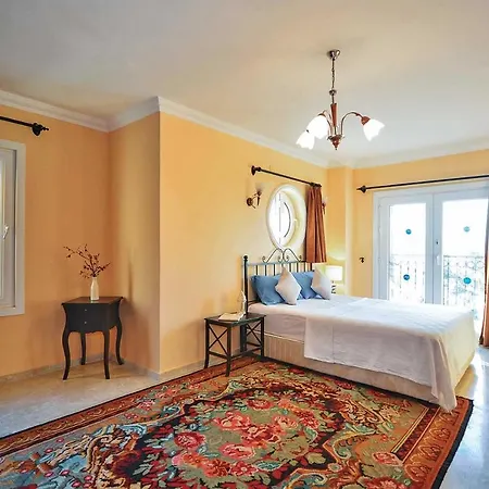 Sleeps 5 Air Con Wifi فيلة *